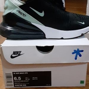 W air max 270